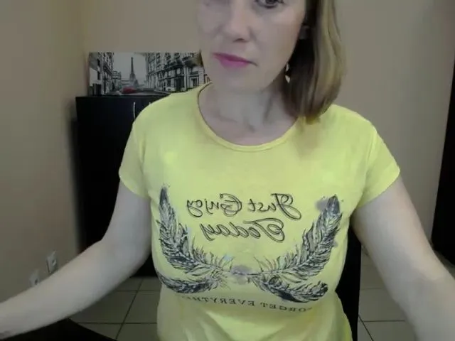 Live sex webcam photo for ChloePlay #253382878