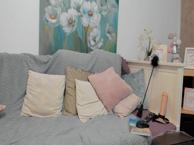 Live sex webcam photo for Miss_secret_M #260692223