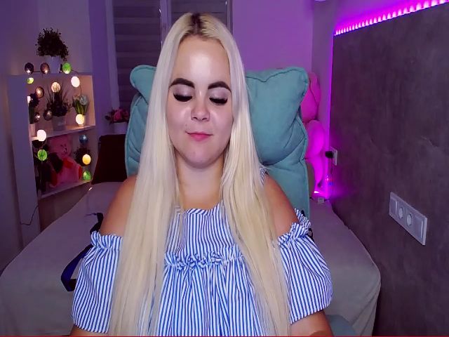 Live sex webcam photo for Jenni__fer #252912061