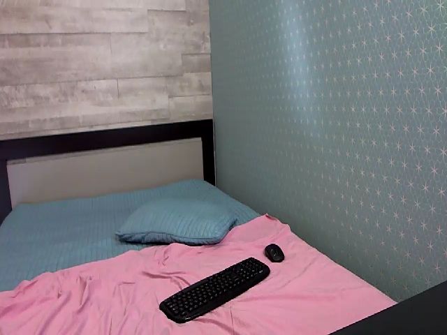 Live sex webcam photo for HugeBoobsErin #261162991