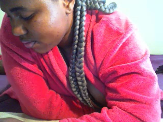 Live sex webcam photo for Bigteenass19 #256269426