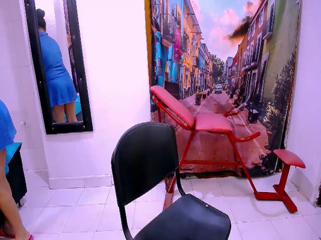 Live sex webcam photo for Delila_hot #258121089