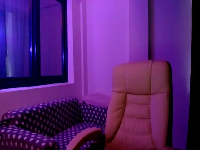 Live sex webcam photo for ANAzingERICKA #261154649
