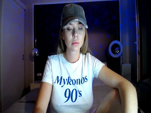 Live sex webcam photo for Linda_0nline #255724297