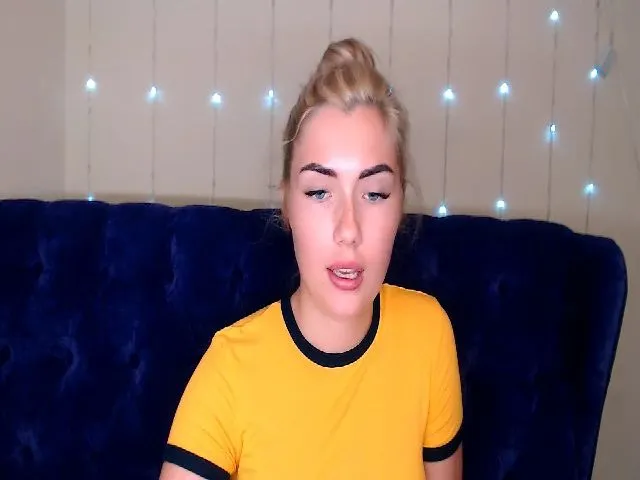 Live sex webcam photo for TrishKlein #255297405