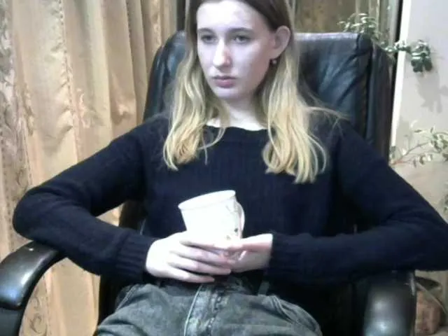Live sex webcam photo for IlonaArizona #241239242