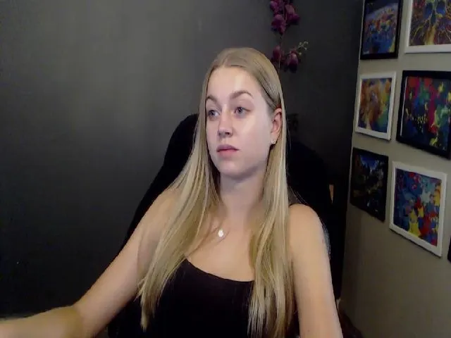 Live sex webcam photo for LUSTerica #253057648