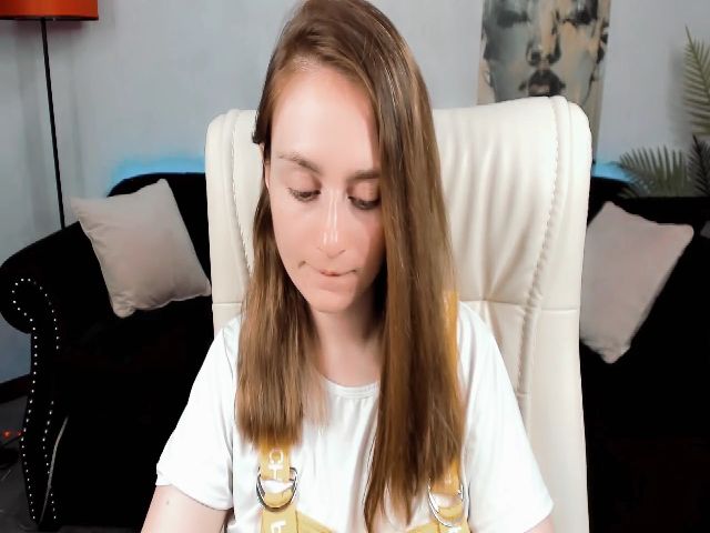 Live sex webcam photo for MissTianaa #258302926