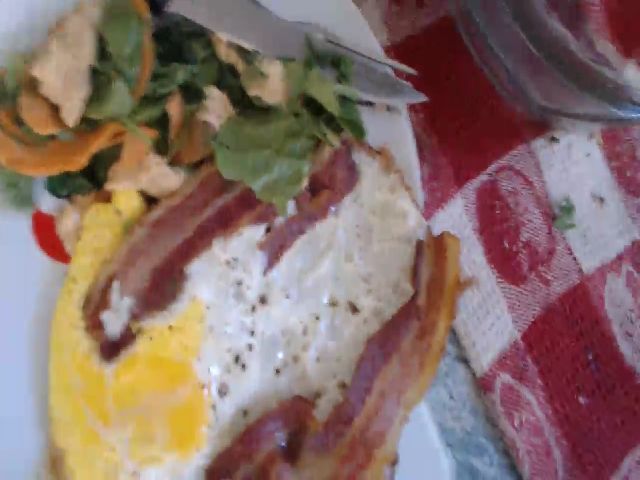 Live sex webcam photo for PetitePinkie #252516802