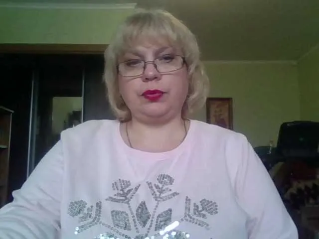 Live sex webcam photo for LOLA88888 #241215604