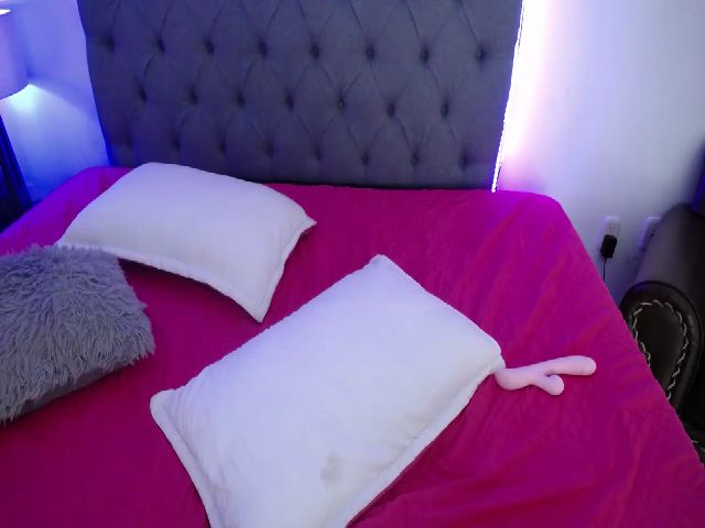 Live sex webcam photo for Sasha_cameron #261668014