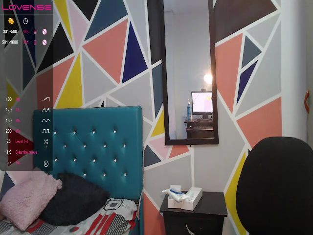 Live sex webcam photo for TATIANA_WD #287858867