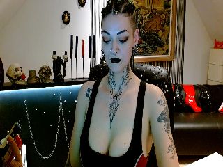 Live sex webcam photo for DaemonInk #252257349