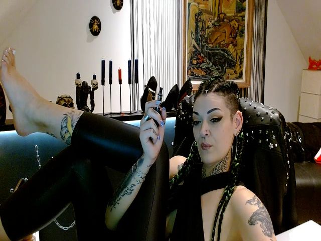 Live sex webcam photo for DaemonInk #253904659