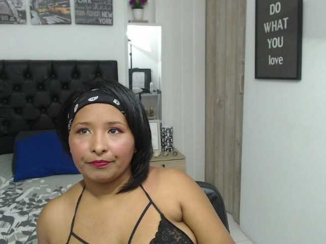 Live sex webcam photo for paolaih #241423658