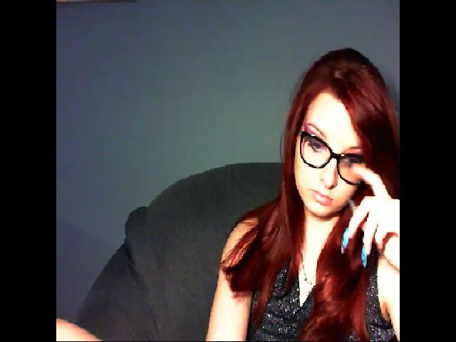 Live sex webcam photo for VirginLuna18 #259349436