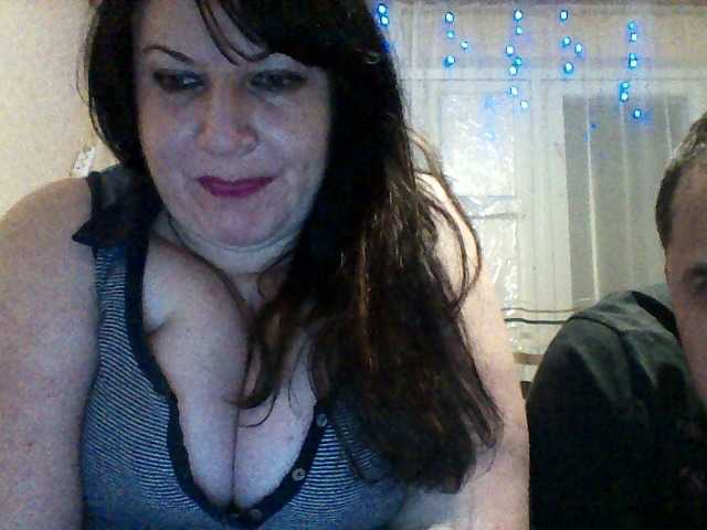 Live sex webcam photo for KleOSnow #241129273