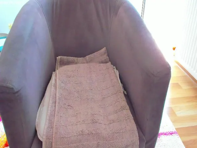 Live sex webcam photo for Roses_dream #253034666