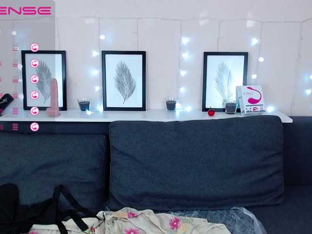 Live sex webcam photo for JenissBaby #241179242