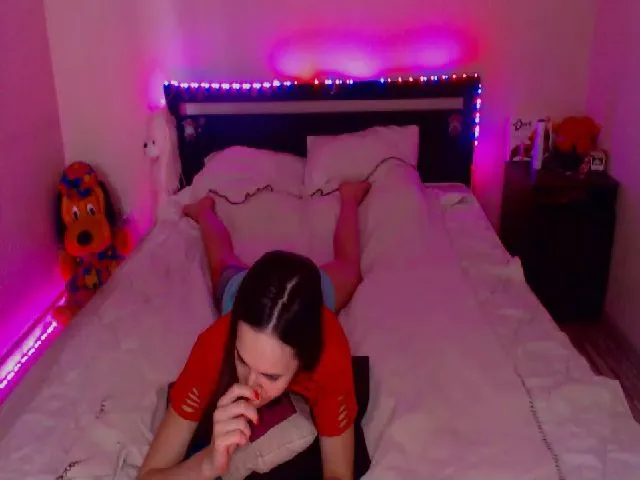 Live sex webcam photo for Sue_Cute #254777264