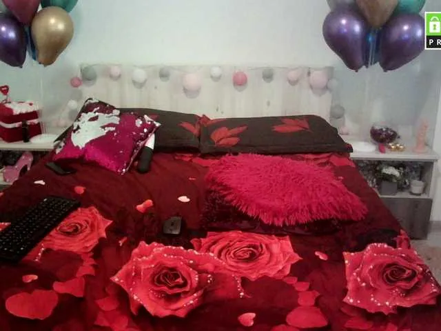 Live sex webcam photo for AdamEvaCouple #241855878