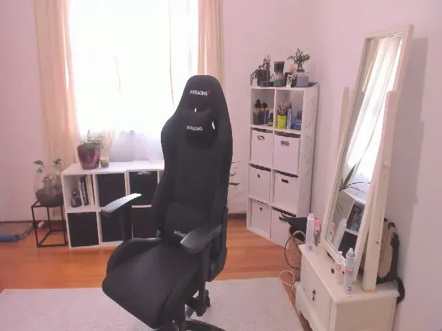 Live sex webcam photo for Forest_nymph #260442994