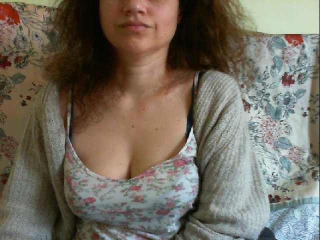 Live sex webcam photo for Colina25 #240995605