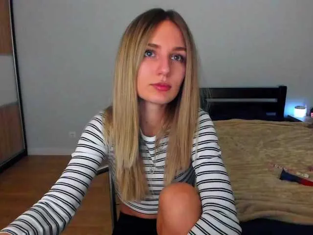 Live sex webcam photo for EnlivenLuv #240991072