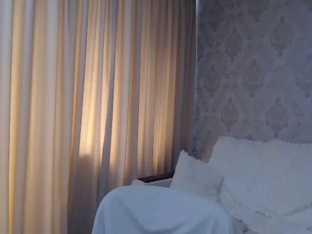 Live sex webcam photo for ItsLizi #254509938