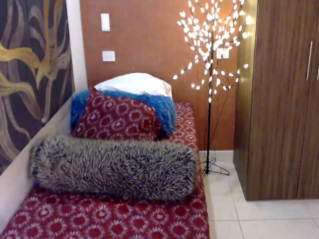 Live sex webcam photo for Forevermanu #256294399