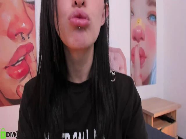 Live sex webcam photo for Evee_j #253448933