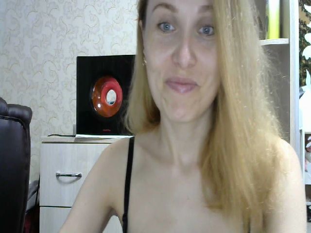 Live sex webcam photo for TrisMery #253015327