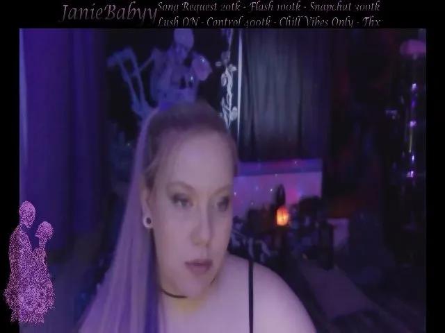 Live sex webcam photo for JanieBabyy #253295727