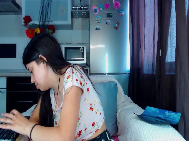 Live sex webcam photo for Eva_Belly #259819054