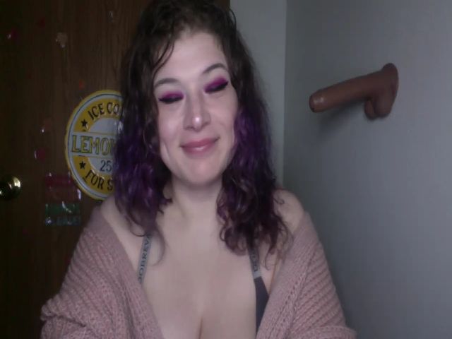 Live sex webcam photo for Oephilia #252462282