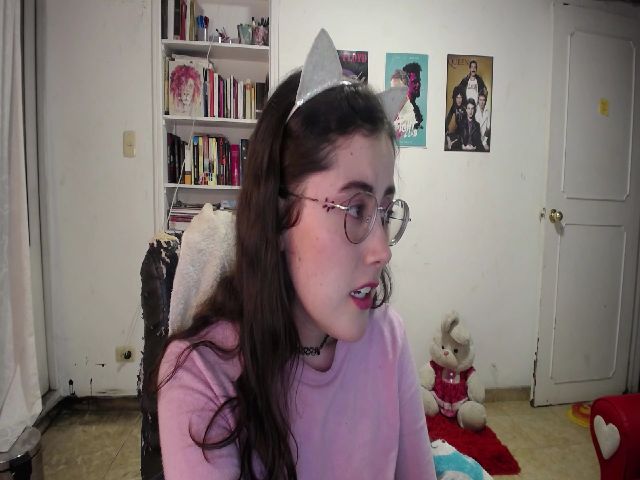 Live sex webcam photo for Cherrybunny21 #255785976