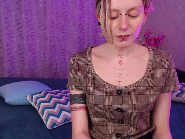 Live sex webcam photo for ShiroganeFun #241375421