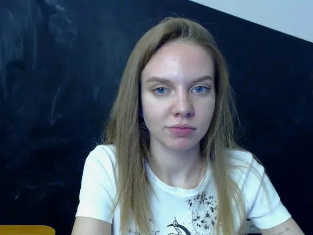 Live sex webcam photo for HappySecret_ #258330177