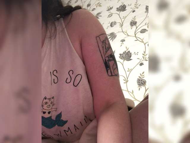 Live sex webcam photo for Mona-Liza #258256514