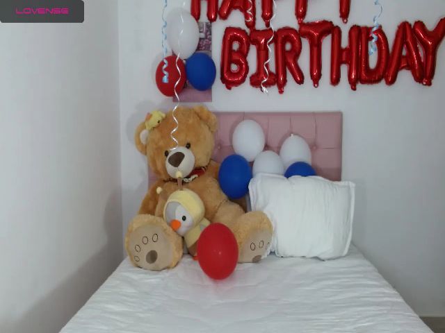 Live sex webcam photo for Kate__parker #262340060