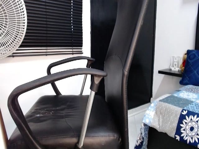 Live sex webcam photo for Sofi_Ar #264964350