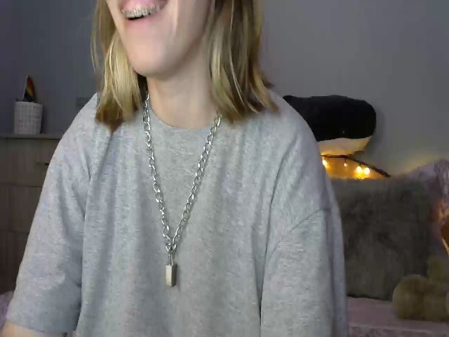 Live sex webcam photo for BellaRaim #263720263