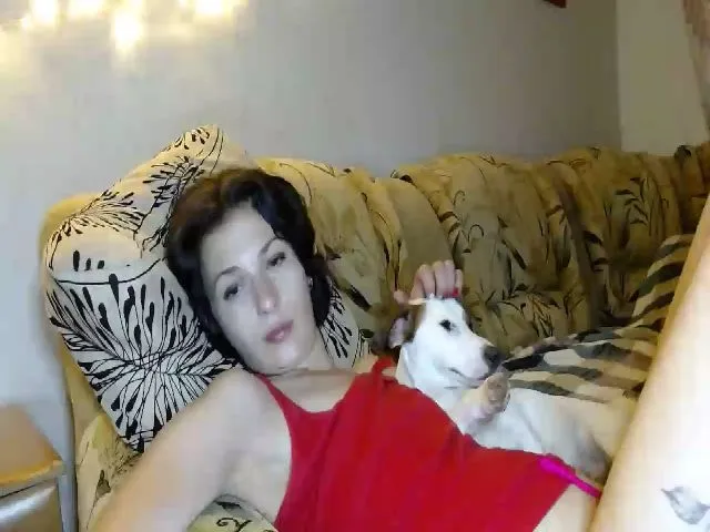Live sex webcam photo for Khriss_69 #252348424