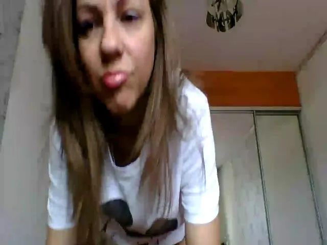 Live sex webcam photo for PrettyPopka #262001346