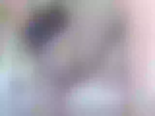 Live sex webcam photo for JulieDalton #254990414