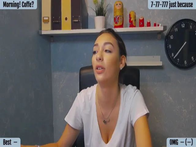 Live sex webcam photo for SkyV_ #256665832