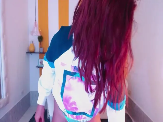 Live sex webcam photo for Julietacollin #255578438