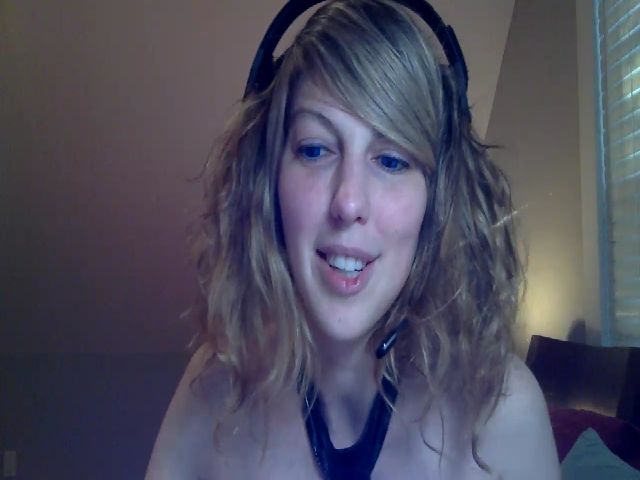 Live sex webcam photo for RavenRubyRose #262333516