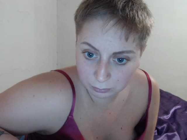 Live sex webcam photo for sandriana #240931251