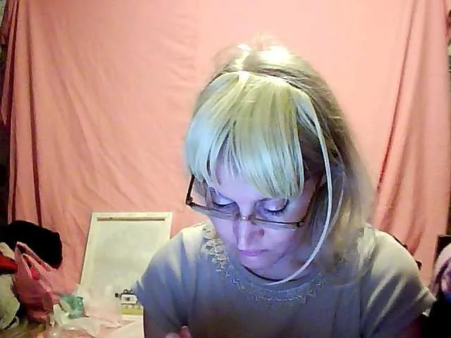 Live sex webcam photo for angelline #245446078